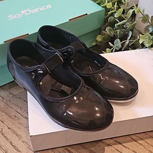 Black tap shoes size 11 So Danca